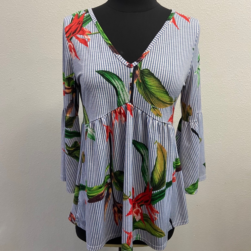 Entro Womens Small Striped Floral Babydoll Top V‎ Neck Bell Sleeve Blouse Boho
